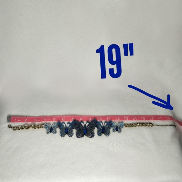 Fashion Jewelry Bufferfly Necklace & Earrings Set - Picture 8 of 11